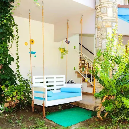 Villa Garden Island *