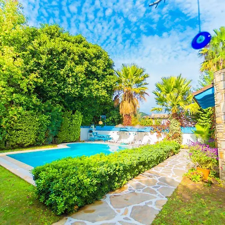 Garden Island Willa Dalyan