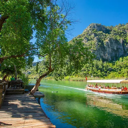 Villa Garden Island